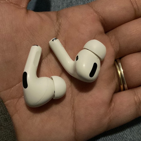 White apple airpod pro earbuds